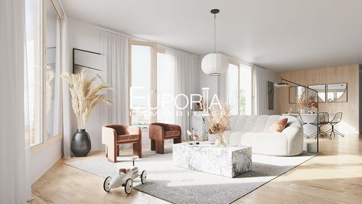 Apartment in Salpêtrière, Butte-aux-Cailles, Croulebarbe, Paris