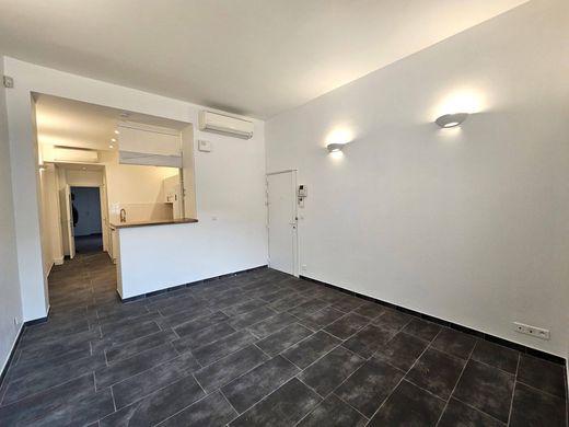 사무실 / Champs-Elysées, Madeleine, Triangle d’or, Paris