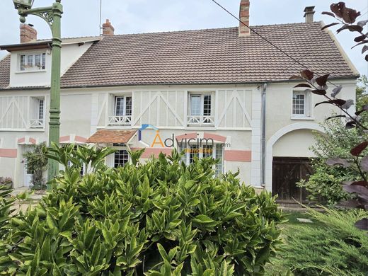 Luxury home in La Ferté-sous-Jouarre, Seine-et-Marne