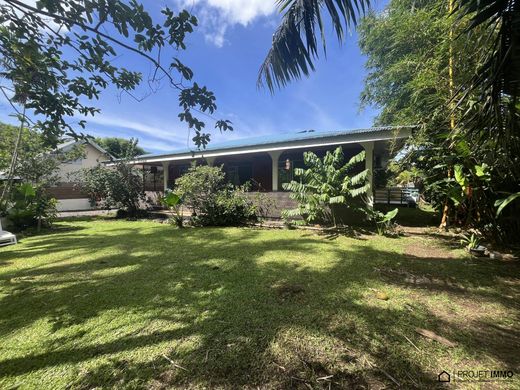Luxury home in Haapiti, Îles du Vent