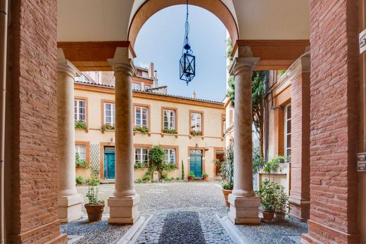 Apartment / Etagenwohnung in Toulouse, Haute-Garonne