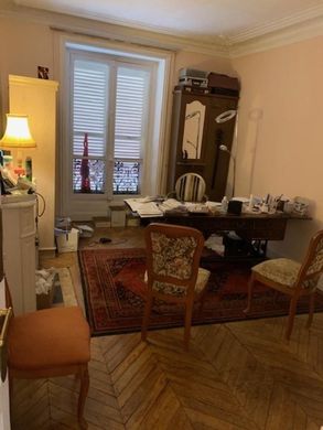 Apartment in Canal Saint Martin, Château d’Eau, Porte Saint-Denis, Paris
