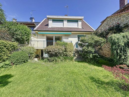Luxury home in Saint-Maur-des-Fossés, Val-de-Marne