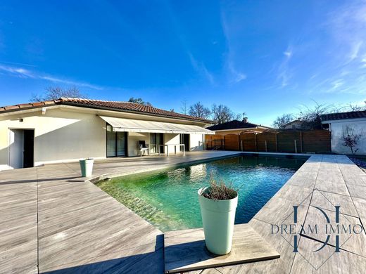 Luxe woning in Soustons, Landes