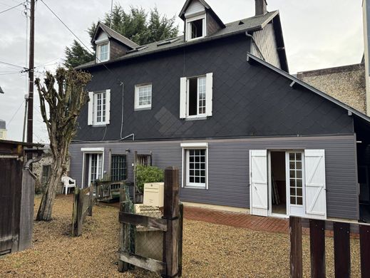Complesso residenziale a Honfleur, Calvados