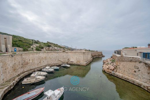 Apartment in Marseille, Bouches-du-Rhône