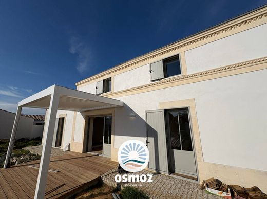 Casa de lujo en Saint-Laurent-de-la-Prée, Charenta Marítima