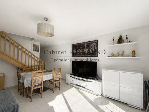 Luxury home in Colombes, Hauts-de-Seine