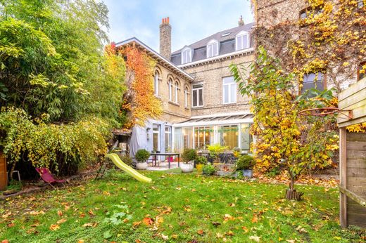 Luxury home in Bergues, North