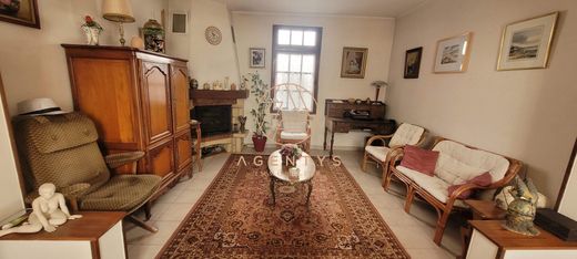 Casa di lusso a Le Perreux-sur-Marne, Val-de-Marne