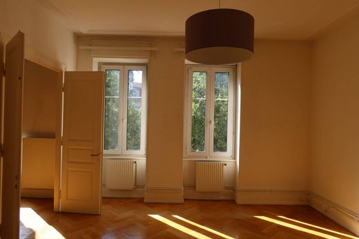 Apartment / Etagenwohnung in Straßburg, Bas-Rhin