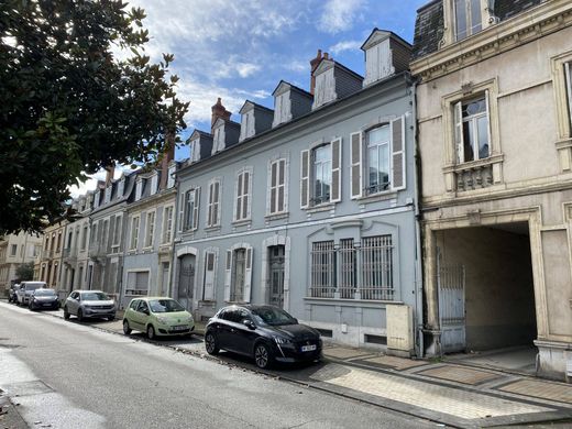 Complesso residenziale a Tarbes, Alti Pirenei