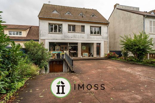 Casa di lusso a Saint-Gratien, Val d'Oise