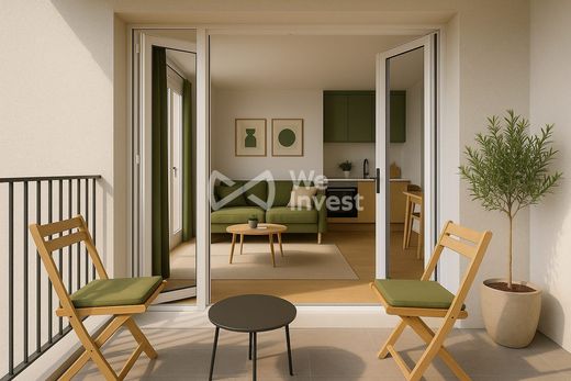 Apartment in Puteaux, Hauts-de-Seine