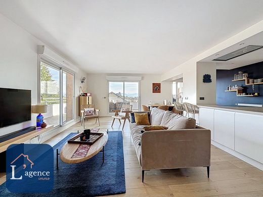 Apartamento - Divonne-les-Bains, Ain