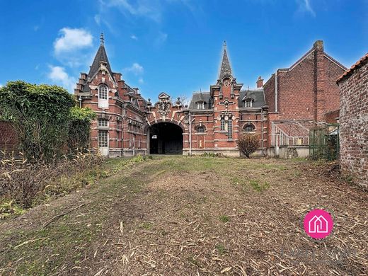 Castle in Condé-sur-l'Escaut, North