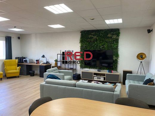 Office in Gémenos, Bouches-du-Rhône