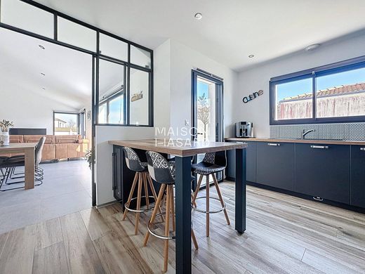 Luxury home in Les Sables-d'Olonne, Vendée