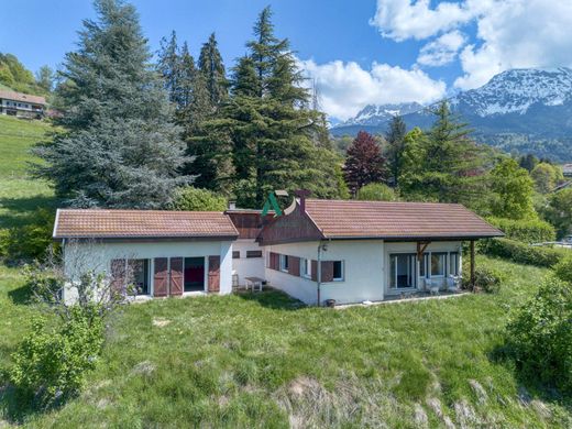 Luxury home in Revel, Isère