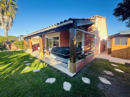 Luxury home in Gigean, Hérault