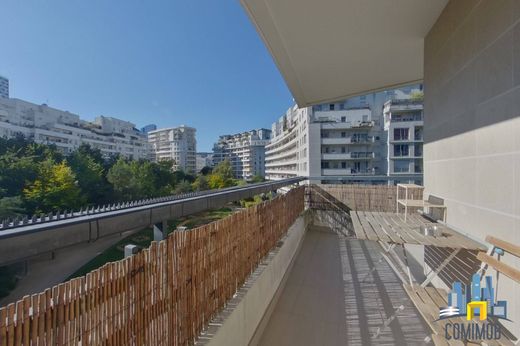 Apartment in Courbevoie, Hauts-de-Seine