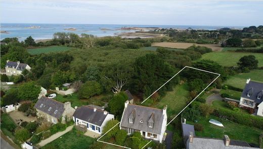 Luxury home in Plougrescant, Côtes-d'Armor