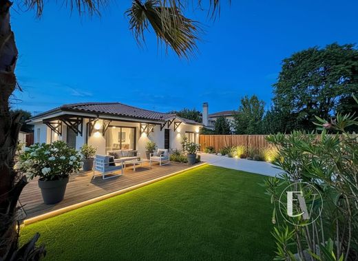Luxury home in Gujan-Mestras, Gironde