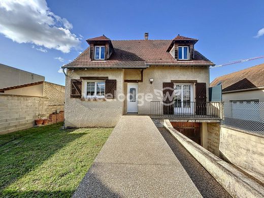 Luxus-Haus in Éragny, Val d'Oise