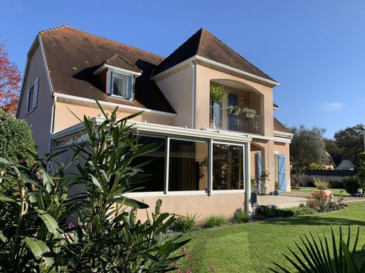 Maison de luxe à Lescar, Pyrénées-Atlantiques