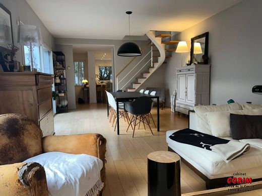 Luxury home in Le Bouscat, Gironde