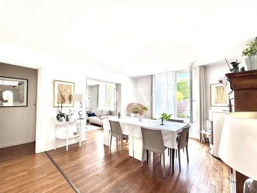 ‏דירה ב  Fontainebleau, Seine-et-Marne