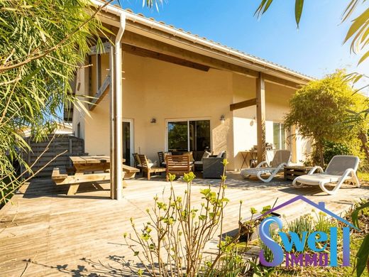 Luxury home in Moliets-et-Maa, Landes