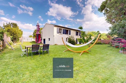 Luxury home in Nieul-sur-Mer, Charente-Maritime