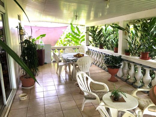 Luxury home in Taravao, District de Vairao