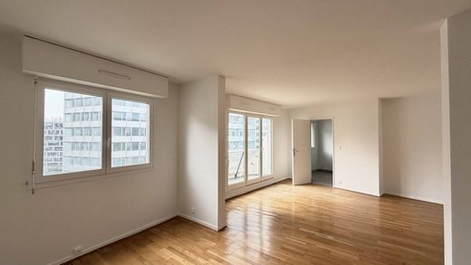 Apartment / Etagenwohnung in Boulogne-Billancourt, Hauts-de-Seine