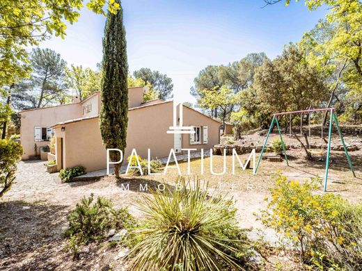 Luxury home in Pierrevert, Alpes-de-Haute-Provence