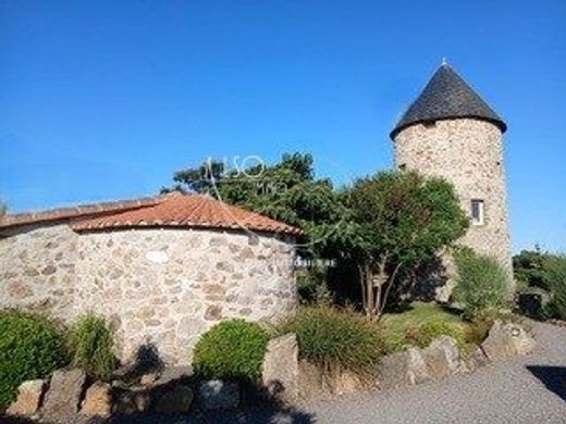 Maison de luxe à Vairé, Vendée