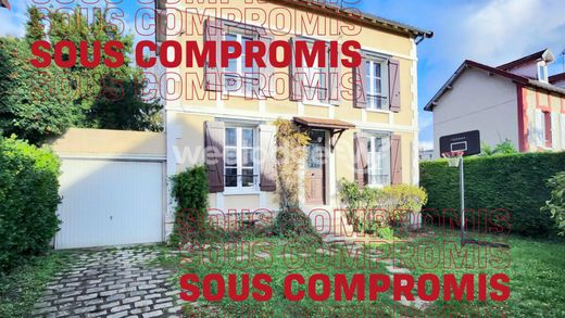 Luxury home in Conflans-Sainte-Honorine, Yvelines