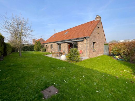 Luxury home in Bousbecque, North