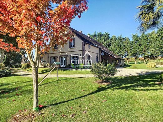 Luxus-Haus in Saint-Germain-des-Prés, Loiret