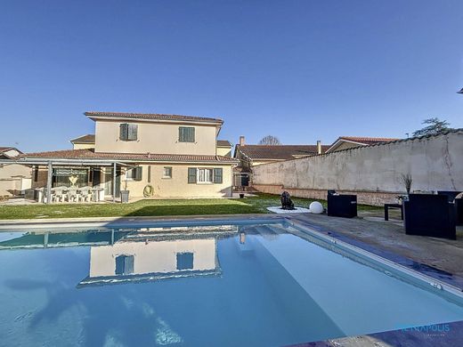 Luxury home in Colombier, Rhône