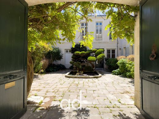Office in La Rochelle, Charente-Maritime