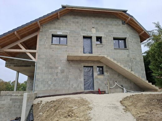 Appartement in Pugny-Chatenod, Savoy