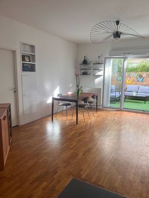 Appartamento a La Garenne-Colombes, Hauts-de-Seine
