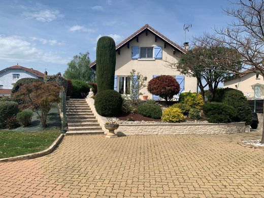 Luxury home in Saint-Just-Saint-Rambert, Loire