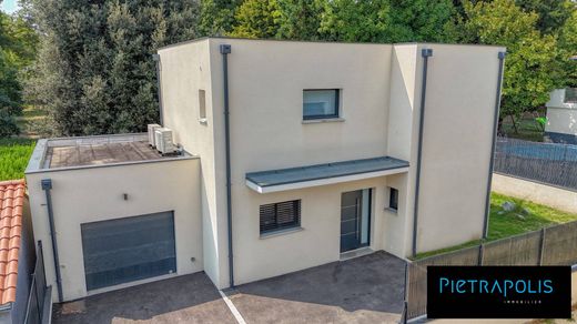 Luxury home in Grigny, Rhône