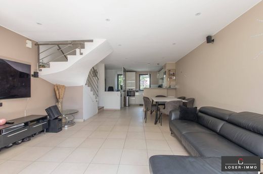 Piso / Apartamento en Nogent-sur-Marne, Valle de Marne