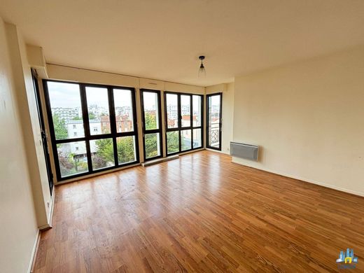 Appartement in Courbevoie, Hauts-de-Seine