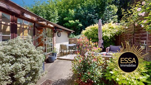 Luxury home in Viroflay, Yvelines