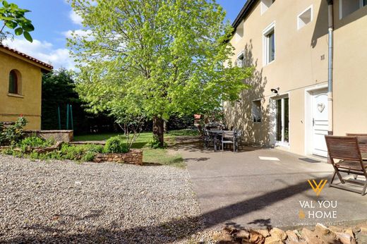 套间/公寓  Saint-Genis-Laval, Rhône